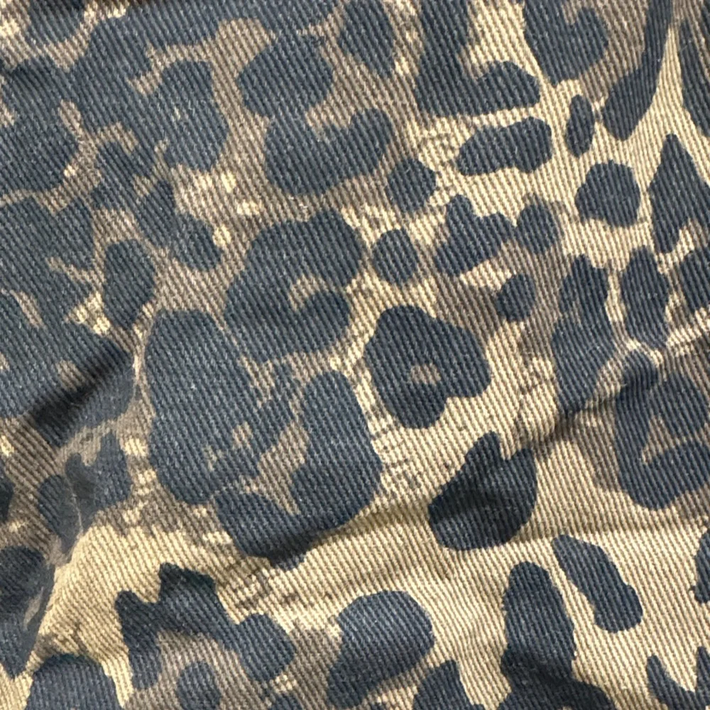 Cider Leopard Print Overalls with Brown Straps NWT - Picture 2 of 3
